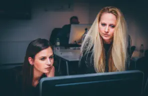 background bantuan