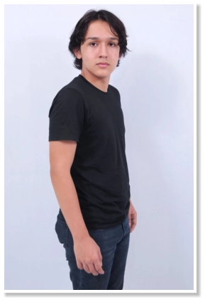Foto casting tiga pose remaja di studio Ranafis