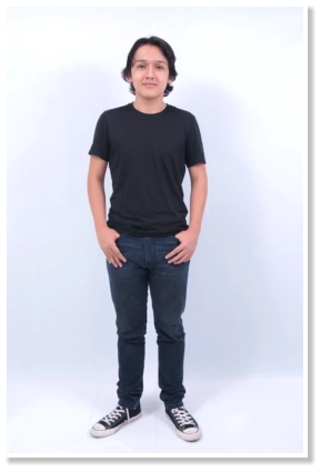 Foto casting close-up wajah dengan ekspresi netral untuk audisi