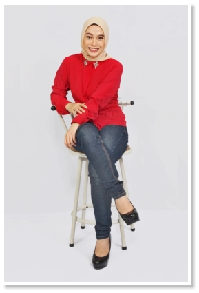 Sesi foto audisi modeling dengan lighting netral